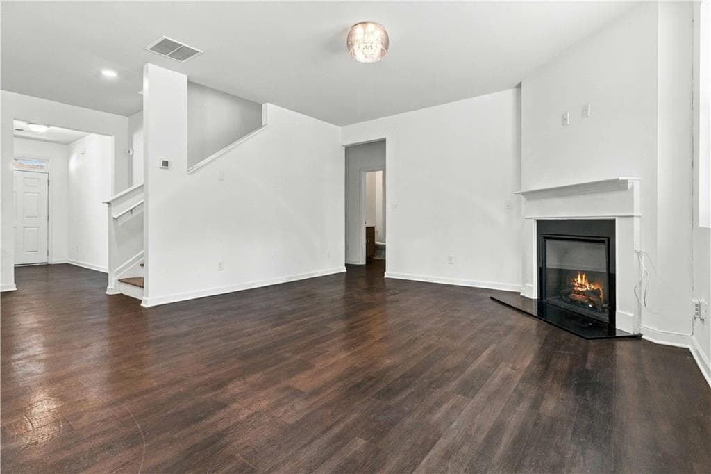 5 bedroom, 3 bathroom, 2,556 sq ft single family residence for sale at 25 Lena Court, Covington, GA 30016 — photo 7