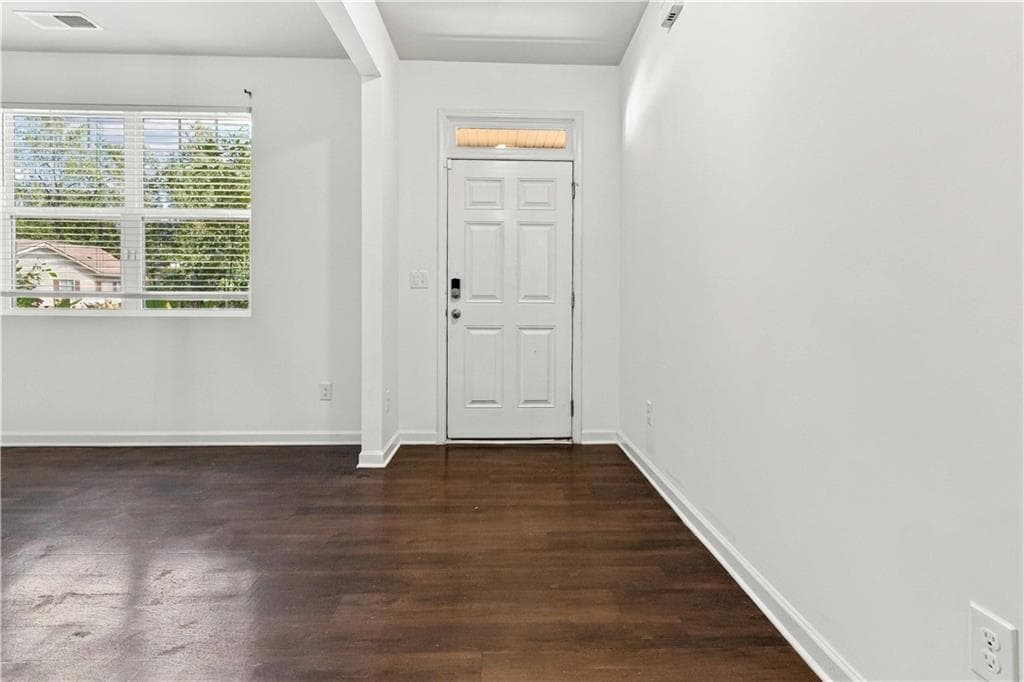 5 bedroom, 3 bathroom, 2,556 sq ft single family residence for sale at 25 Lena Court, Covington, GA 30016 — photo 8