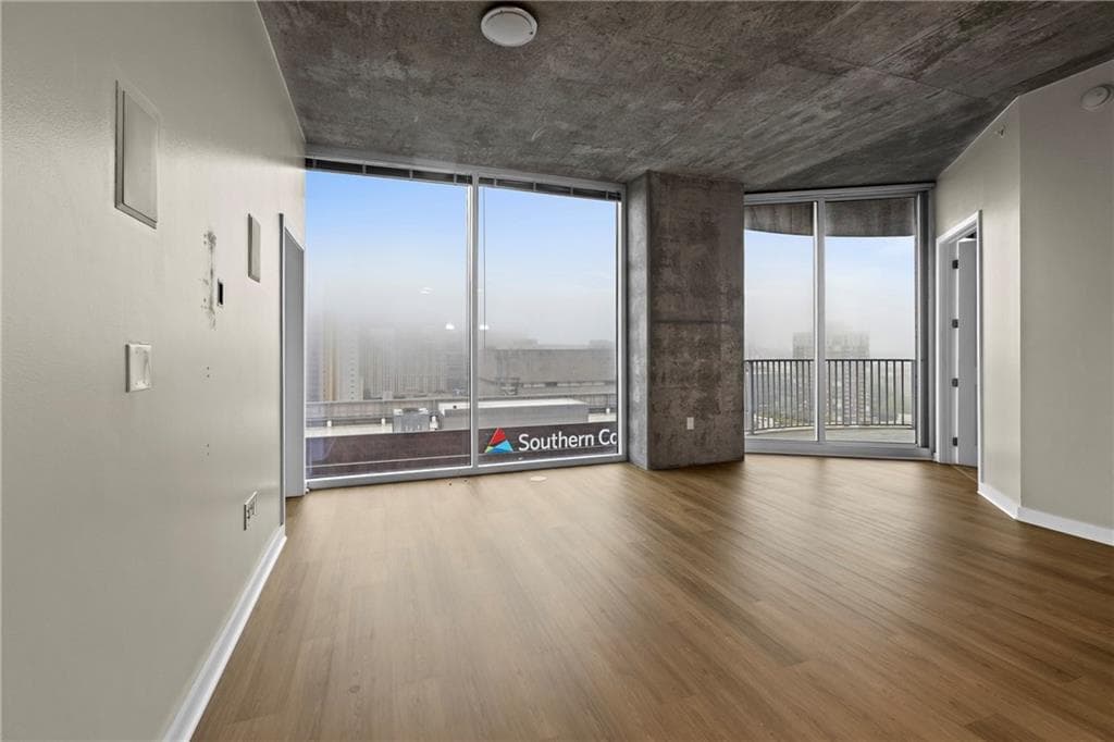 1 bedroom, 1 bathroom, 1,075 sq ft condominium for rent at 400 W Peachtree Street 2206, Atlanta, GA 30308 for $2,695 a month — photo 10