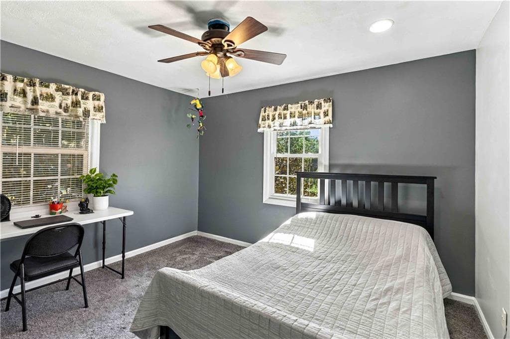 2 bedroom, 1 bathroom, 1,020 sq ft condominium for sale at 3099 Colonial Way G, Atlanta, GA 30341 — photo 4