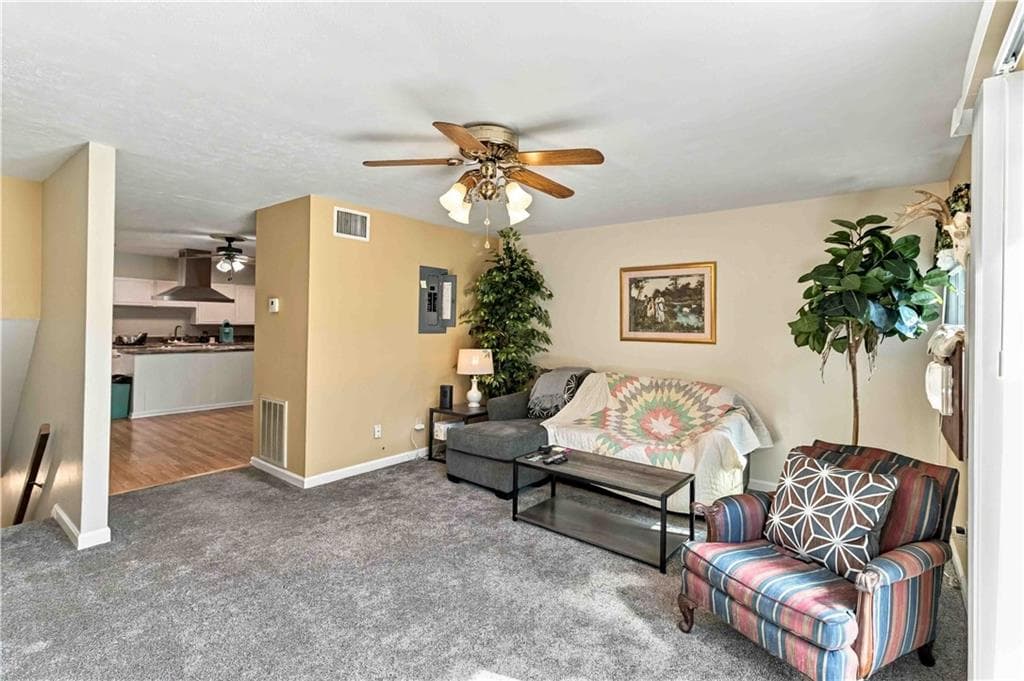 2 bedroom, 1 bathroom, 1,020 sq ft condominium for sale at 3099 Colonial Way G, Atlanta, GA 30341 — photo 7