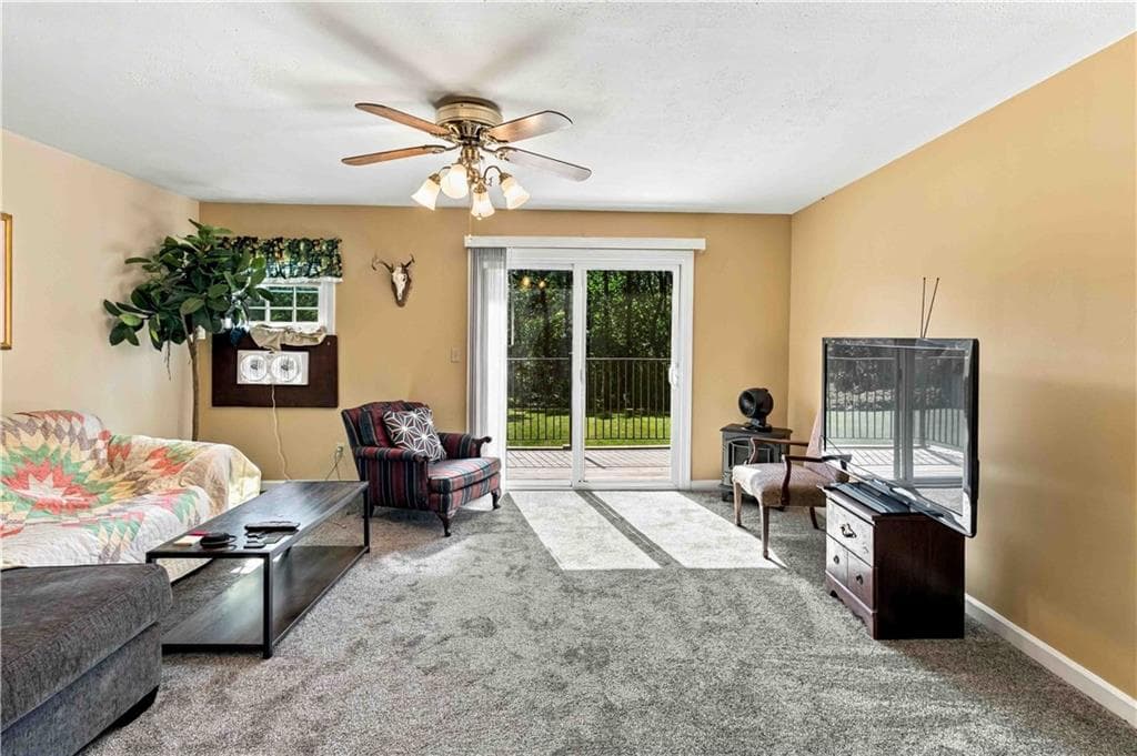 2 bedroom, 1 bathroom, 1,020 sq ft condominium for sale at 3099 Colonial Way G, Atlanta, GA 30341 — photo 9