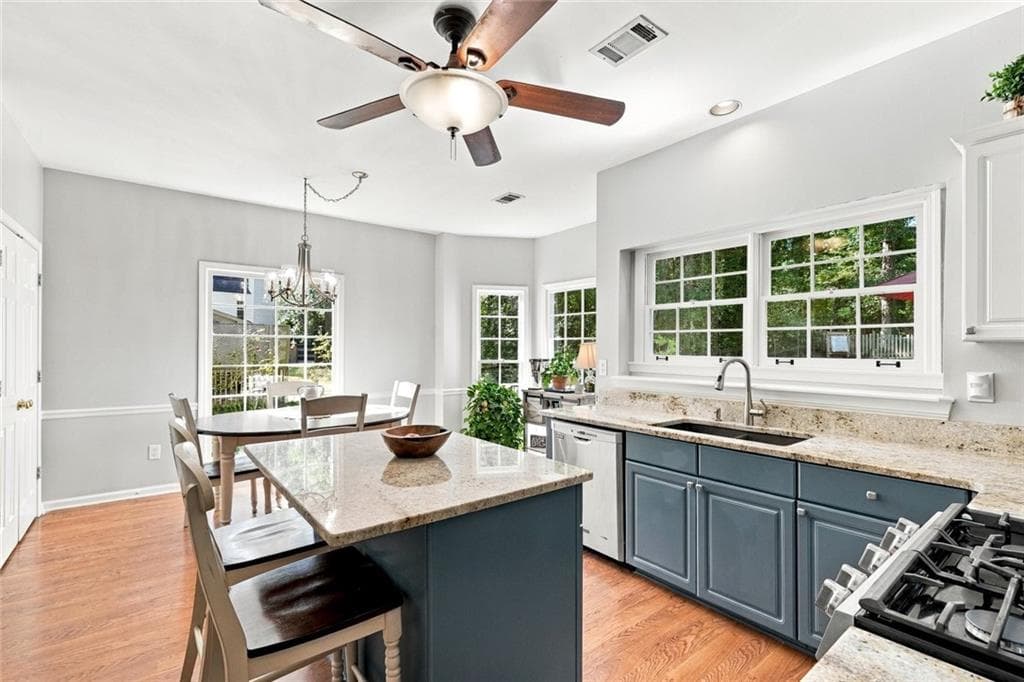 4 bedroom, 3 bathroom, 3,058 sq ft single family residence for sale at 857 Fairlong Trace, Acworth, GA 30101 — photo 6