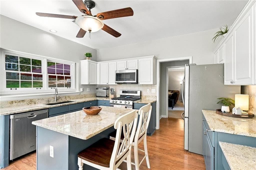 4 bedroom, 3 bathroom, 3,058 sq ft single family residence for sale at 857 Fairlong Trace, Acworth, GA 30101 — photo 7