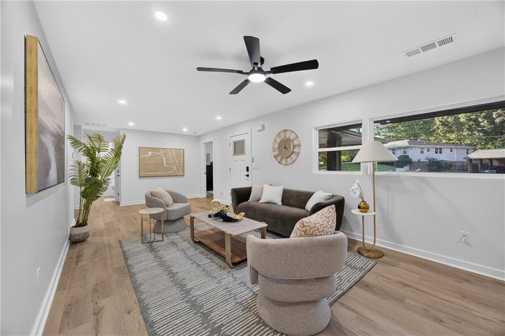 3 bedroom, 2 bathroom, 1,528 sq ft single family residence for sale at 1713 Cahoon Street, Atlanta, GA 30310 — photo 6
