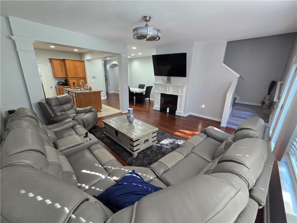3 bedroom, 3 bathroom, 1,725 sq ft condominium for sale at 5147 Madeline Place, Stone Mountain, GA 30083 — photo 7