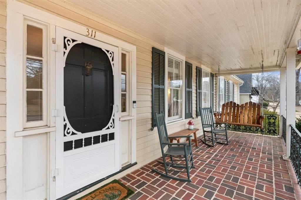 5 bedroom, 3 bathroom, 2,946 sq ft single family residence for sale at 311 N College Street, Cedartown, GA 30125 — photo 5