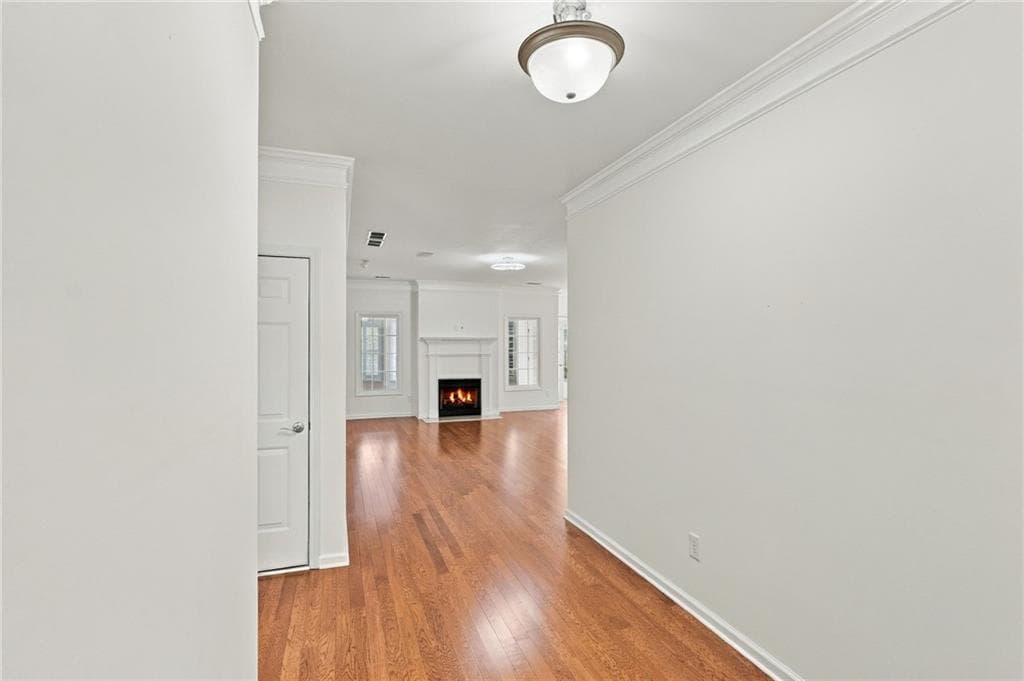 4 bedroom, 3 bathroom, 4,051 sq ft townhouse for sale at 129 Holiday Road 64, Buford, GA 30518 — photo 4