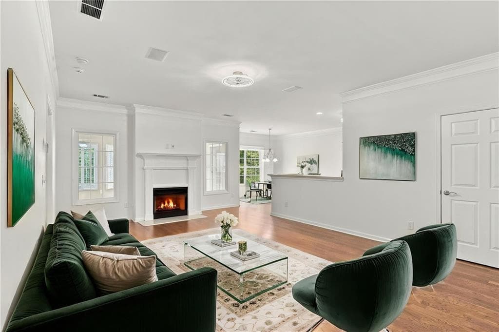 4 bedroom, 3 bathroom, 4,051 sq ft townhouse for sale at 129 Holiday Road 64, Buford, GA 30518 — photo 6