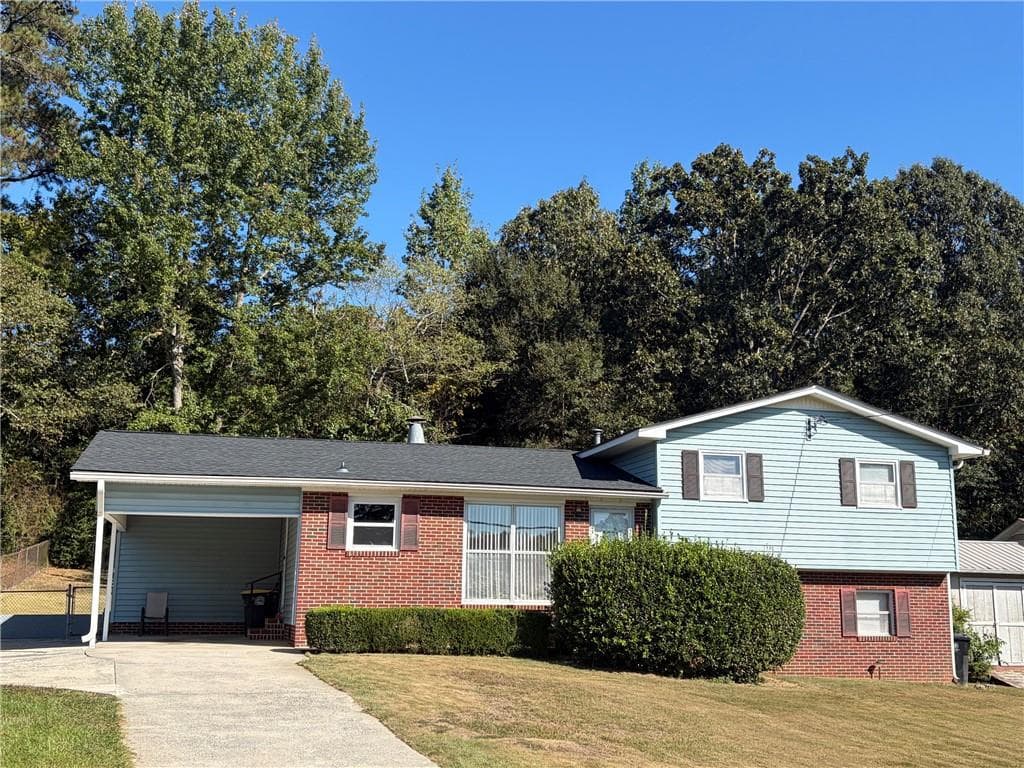 4 bedroom, 2 bathroom single family residence for sale at 52 Lyons Drive, Rome, GA 30165