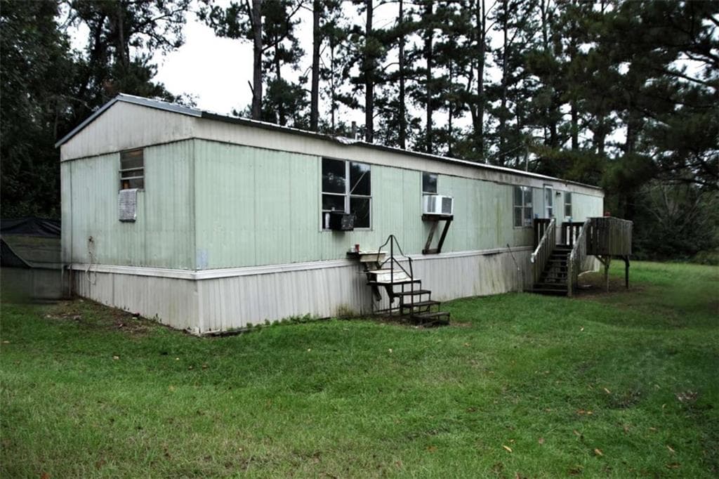 3 bedroom, 2 bathroom, 1,064 sq ft single family residence for sale at 48 Apple Dr, Lakeland, GA 31635 — photo 6