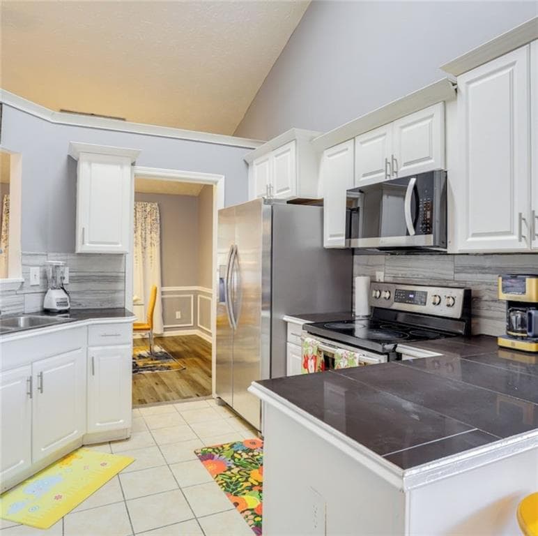 4 bedroom, 2 bathroom, 2,011 sq ft single family residence for rent at 1080 Rafington Drive, Lawrenceville, GA 30046 for $4,200 a month — photo 7