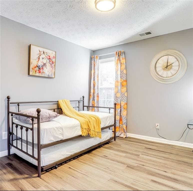 4 bedroom, 2 bathroom, 2,011 sq ft single family residence for rent at 1080 Rafington Drive, Lawrenceville, GA 30046 for $4,200 a month — photo 9