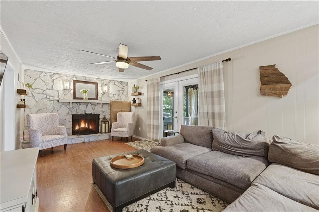 4 bedroom, 3 bathroom, 2,116 sq ft single family residence for sale at 451 Little John Dr, Lilburn, GA 30047 — photo 9