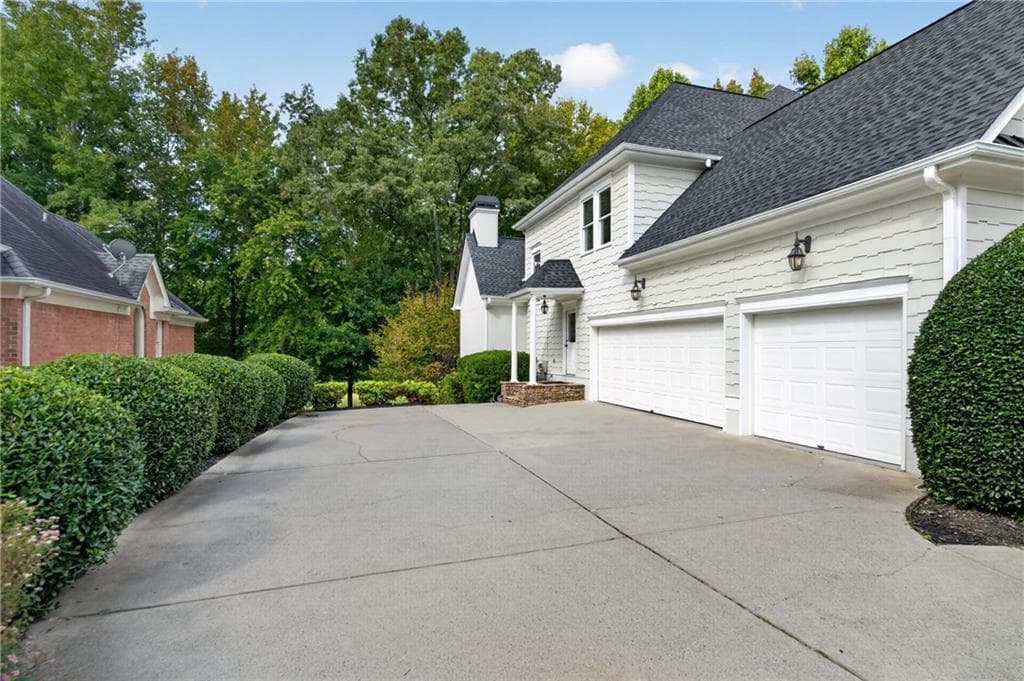 5 bedroom, 6 bathroom, 6,900 sq ft single family residence for sale at 345 Majestic Cove, Milton, GA 30004 — photo 5