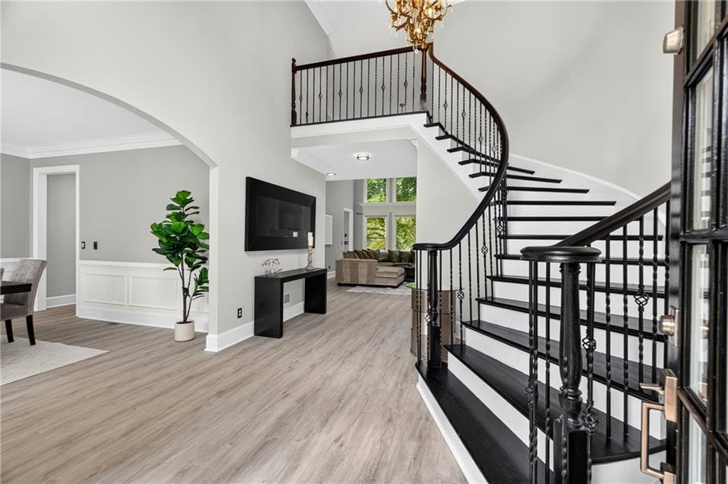 5 bedroom, 6 bathroom, 6,900 sq ft single family residence for sale at 345 Majestic Cove, Milton, GA 30004 — photo 7