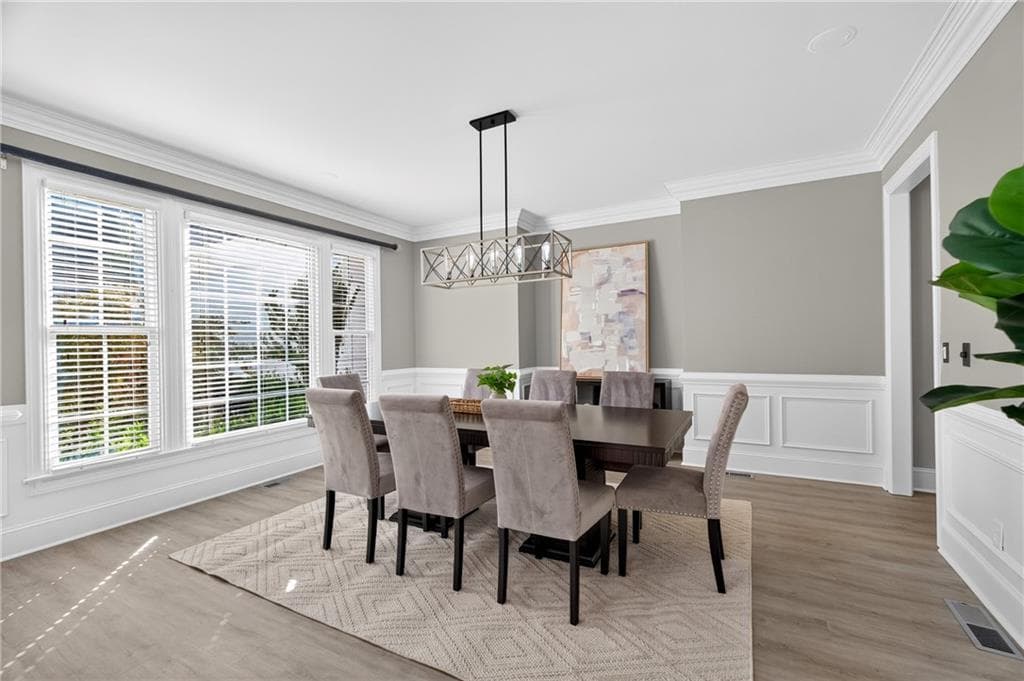 5 bedroom, 6 bathroom, 6,900 sq ft single family residence for sale at 345 Majestic Cove, Milton, GA 30004 — photo 8