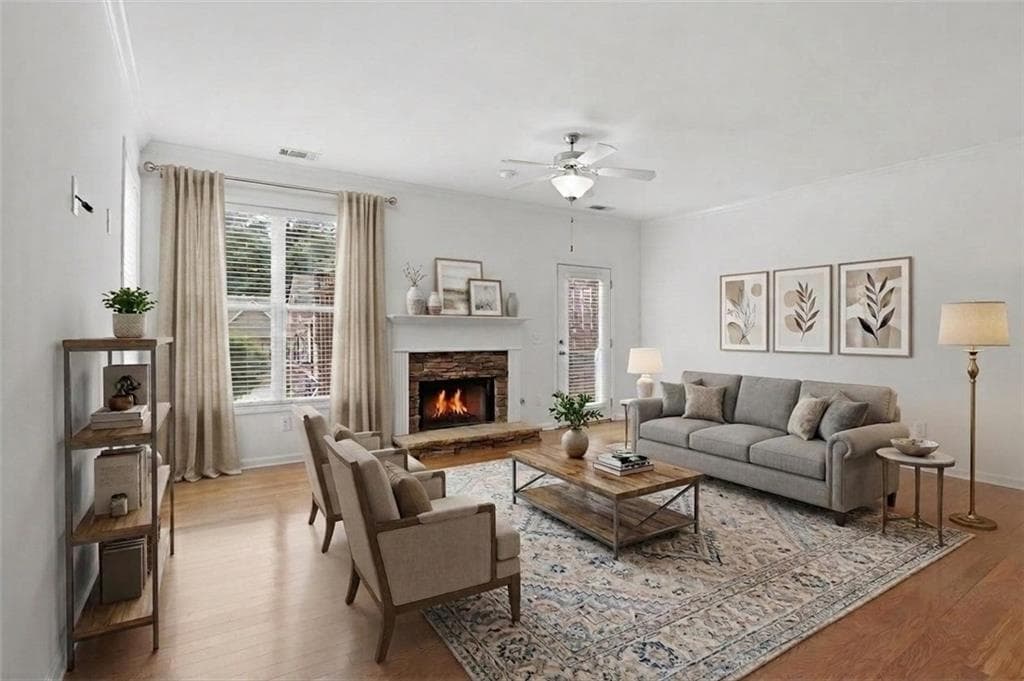 3 bedroom, 4 bathroom, 2,294 sq ft townhouse for sale at 1013 Firethorne Pass, Cumming, GA 30040 — photo 4