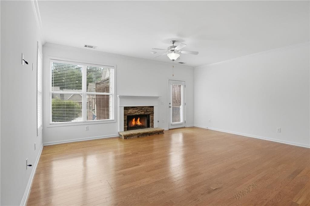 3 bedroom, 4 bathroom, 2,294 sq ft townhouse for sale at 1013 Firethorne Pass, Cumming, GA 30040 — photo 5