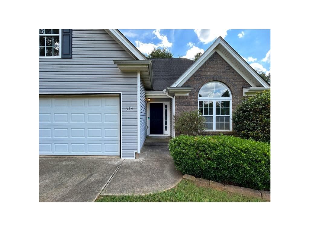 4 bedroom, 2 bathroom, 1,690 sq ft single family residence for rent at 344 River Landing Drive, Monroe, GA 30656 for $2,200 a month — photo 3