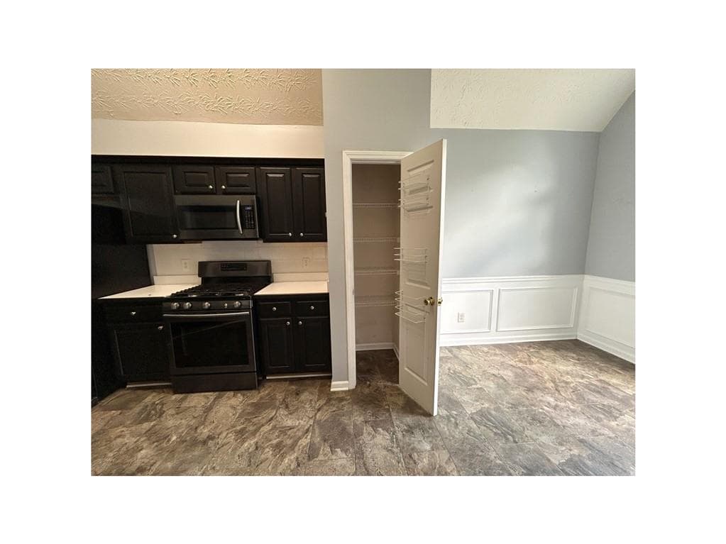 4 bedroom, 2 bathroom, 1,690 sq ft single family residence for rent at 344 River Landing Drive, Monroe, GA 30656 for $2,200 a month — photo 7