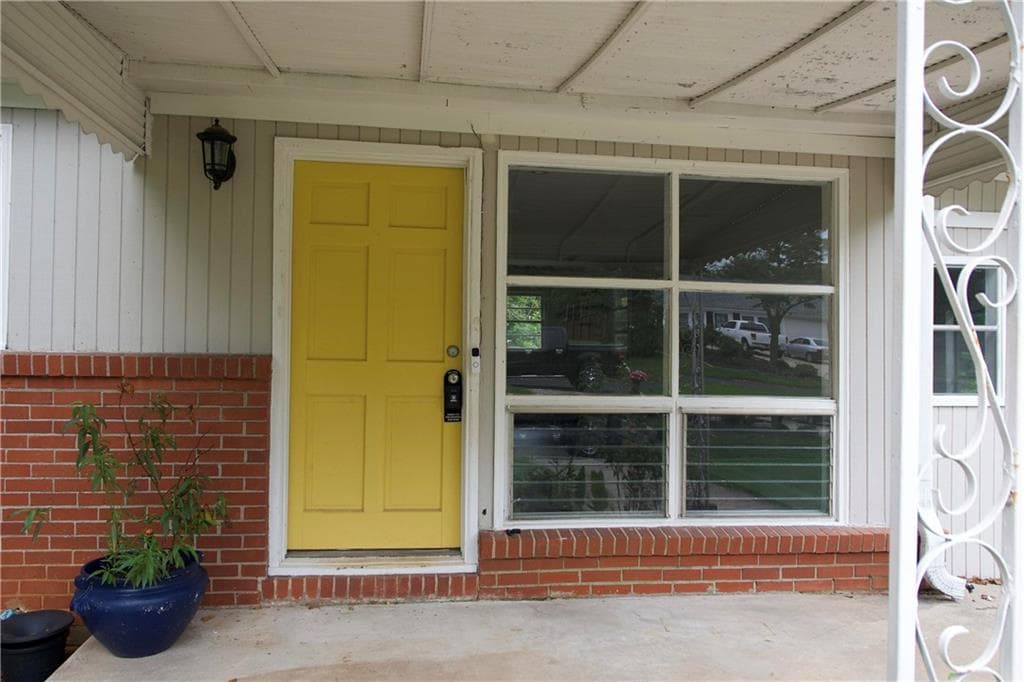 3 bedroom, 2 bathroom, 1,154 sq ft single family residence for rent at 3304 Spring Drive, Atlanta, GA 30360 for $2,400 a month — photo 3