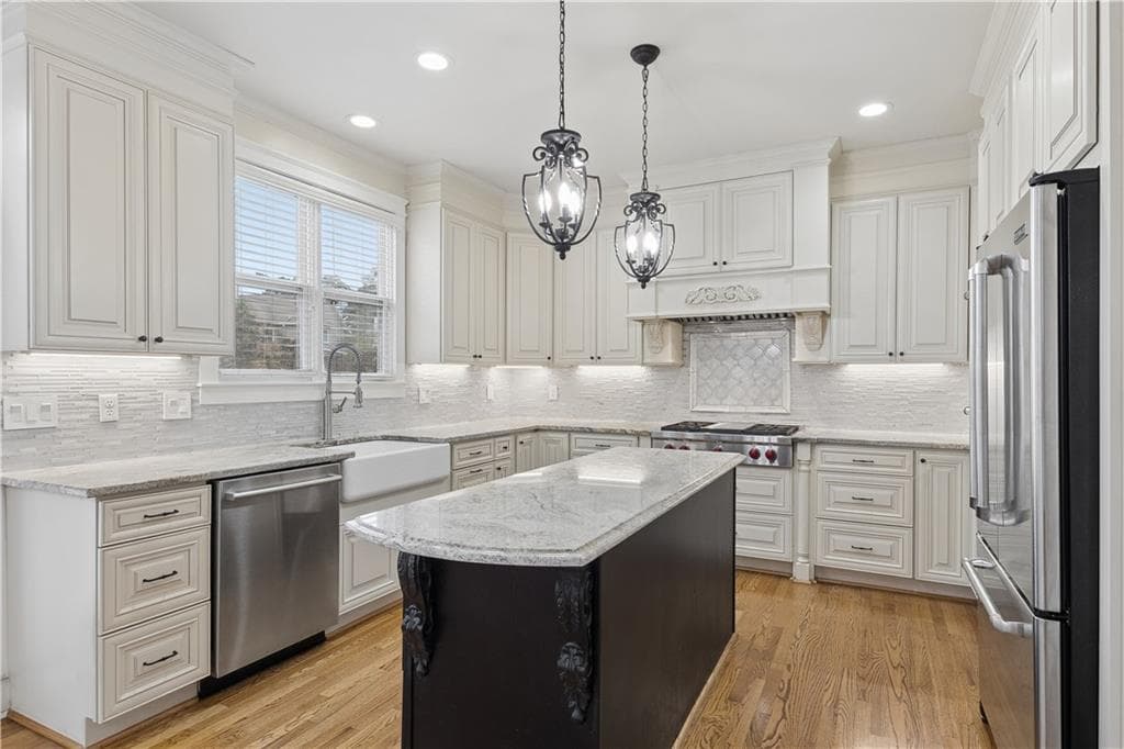 4 bedroom, 3 bathroom, 2,989 sq ft single family residence for sale at 2843 Seagrave Way, Marietta, GA 30066 — photo 3