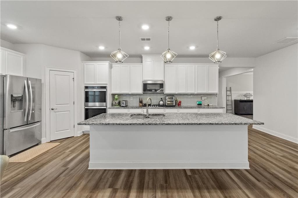 4 bedroom, 3 bathroom, 2,783 sq ft single family residence for sale at 6545 TrailwayTrace Trace, Cumming, GA 30041 — photo 7