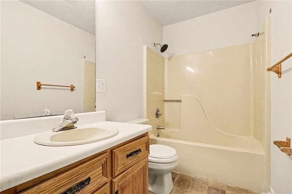 3 bedroom, 3 bathroom, 2,696 sq ft single family residence for sale at 241 Moss Cove Road, Blairsville, GA 30512 — photo 8