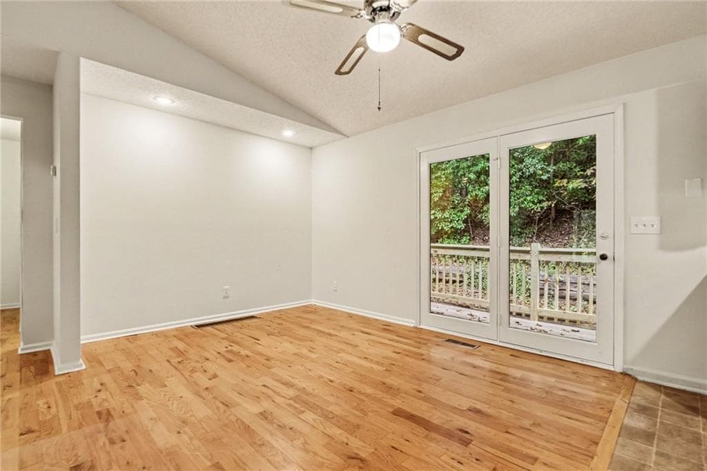 3 bedroom, 3 bathroom, 2,696 sq ft single family residence for sale at 241 Moss Cove Road, Blairsville, GA 30512 — photo 9