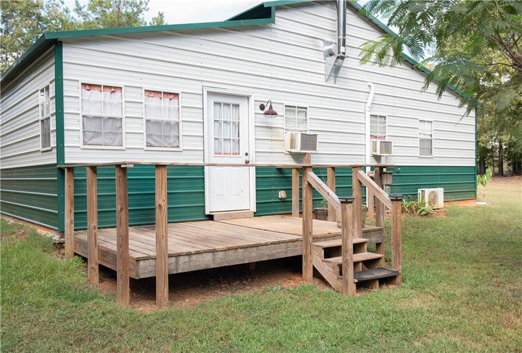 2 bedroom, 2 bathroom, 1,080 sq ft single family residence for sale at 445 Hollis Road, Yatesville, GA 31097 — photo 5