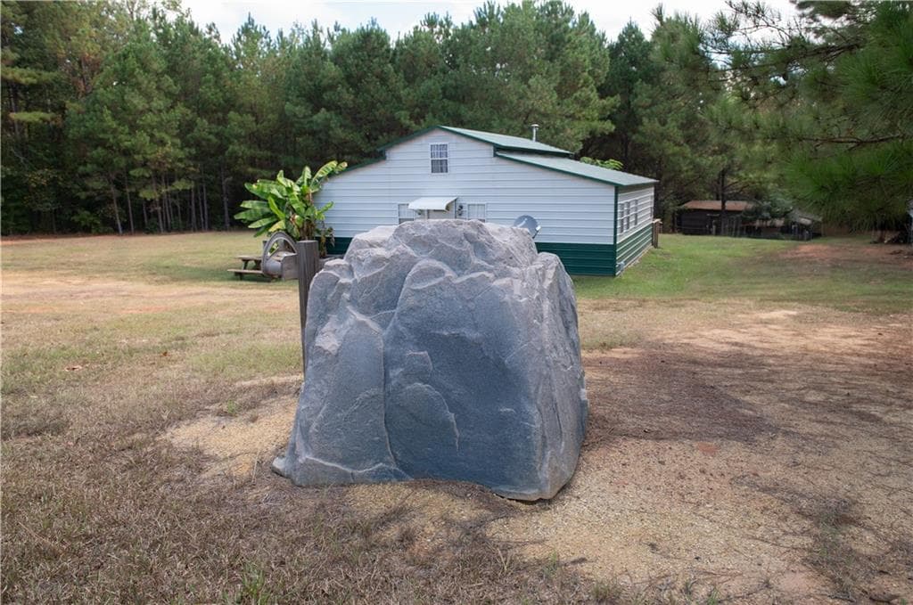 2 bedroom, 2 bathroom, 1,080 sq ft single family residence for sale at 445 Hollis Road, Yatesville, GA 31097 — photo 7