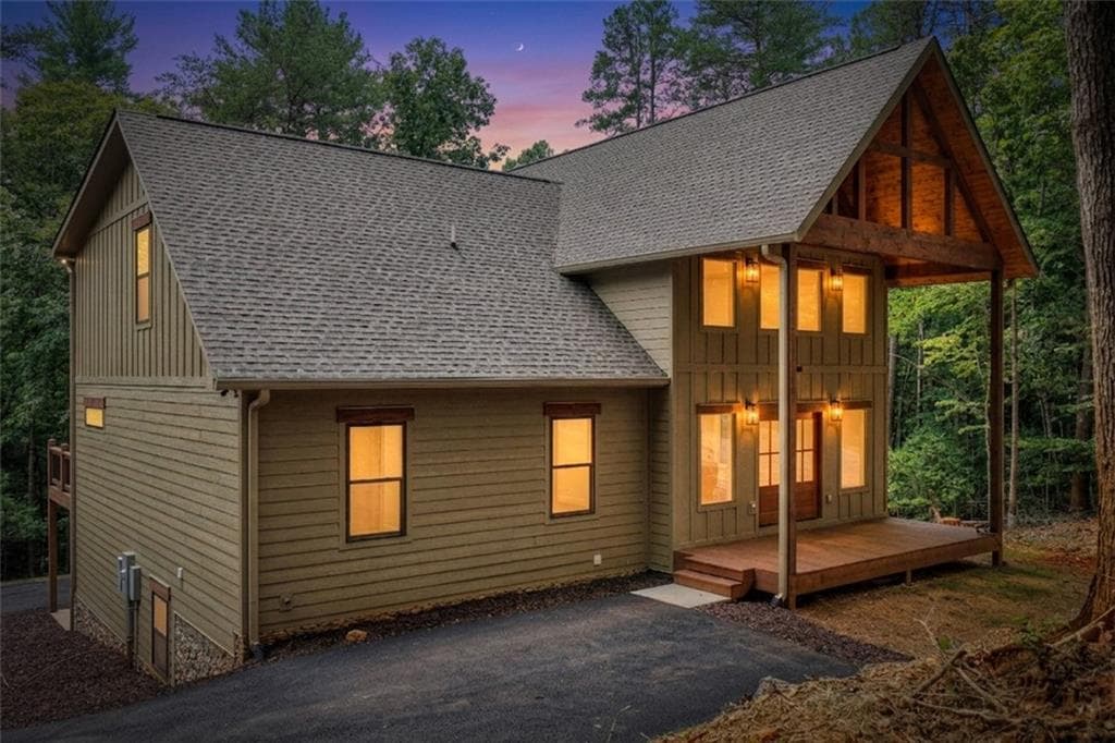 4 bedroom, 3 bathroom, 3,600 sq ft single family residence for sale at 200 W Goldmine Road, Ellijay, GA 30536 — photo 2
