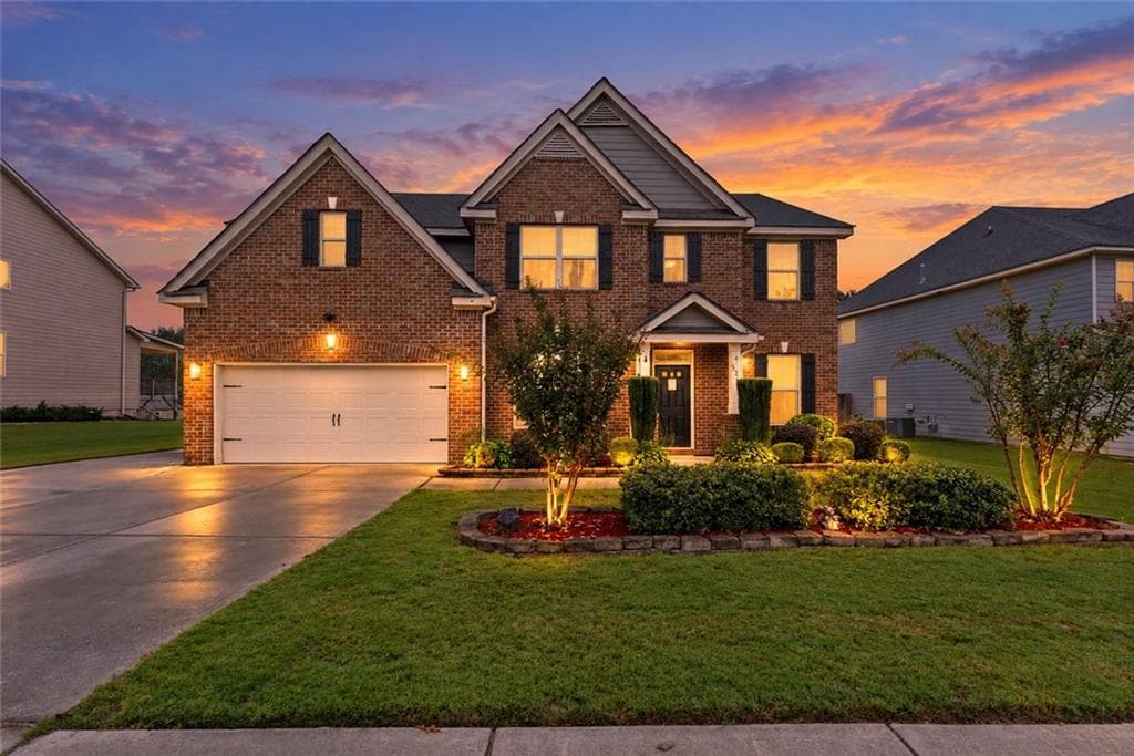 5 bedroom, 4 bathroom, 3,060 sq ft single family residence for sale at 521 Georgia Circle, Loganville, GA 30052 — photo 1 of 52