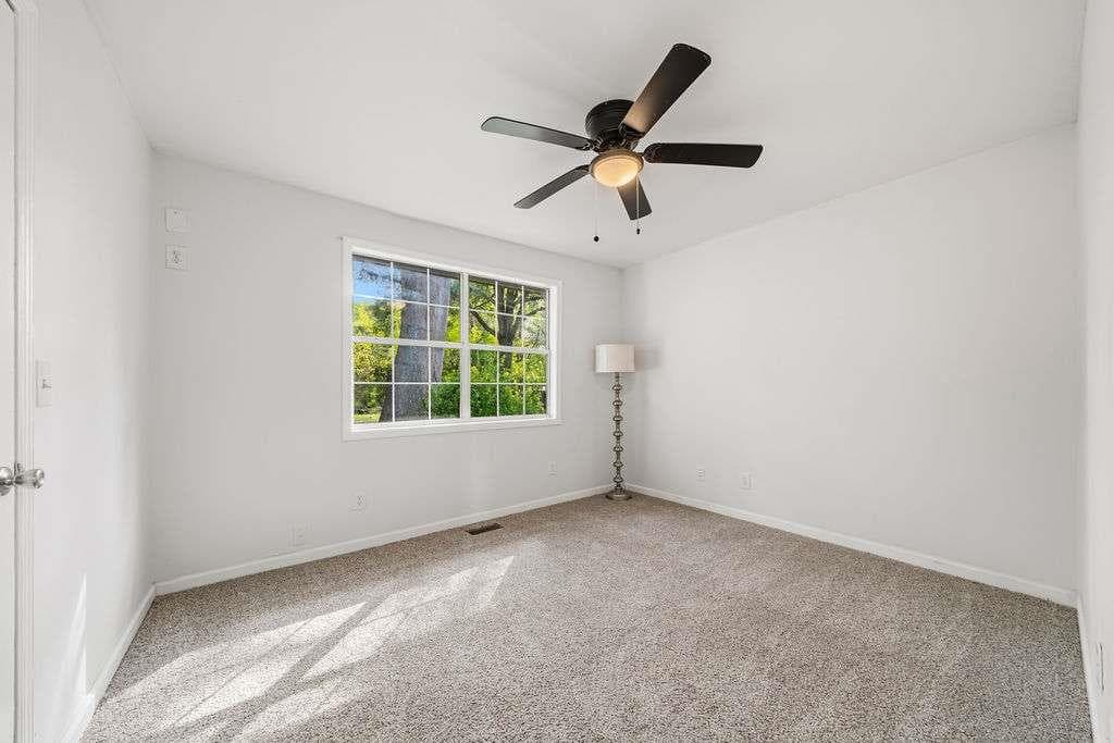 3 bedroom, 1 bathroom, 902 sq ft single family residence for sale at 2 W Linden Street, Rome, GA 30161 — photo 10