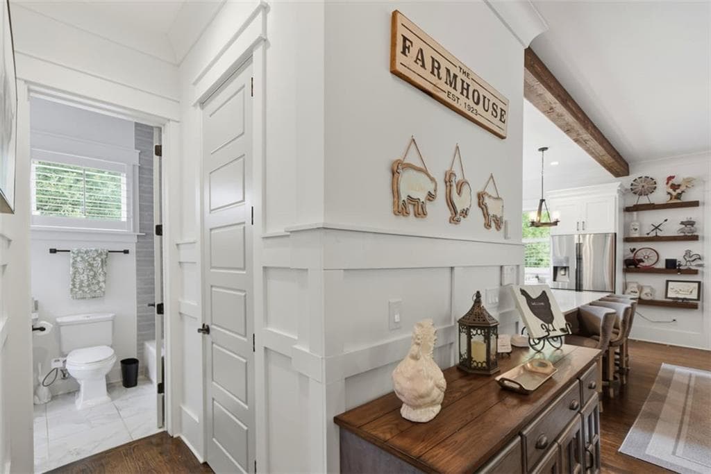 6 bedroom, 6 bathroom, 5,509 sq ft single family residence for sale at 6009 Kenn Manor Way, Norcross, GA 30071 — photo 9