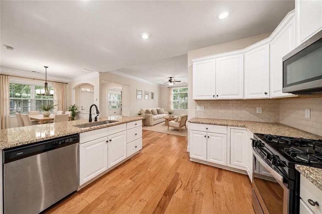2 bedroom, 2 bathroom, 1,686 sq ft condominium under contract at 3274 Telhurst Lane, Buford, GA 30519 — photo 8