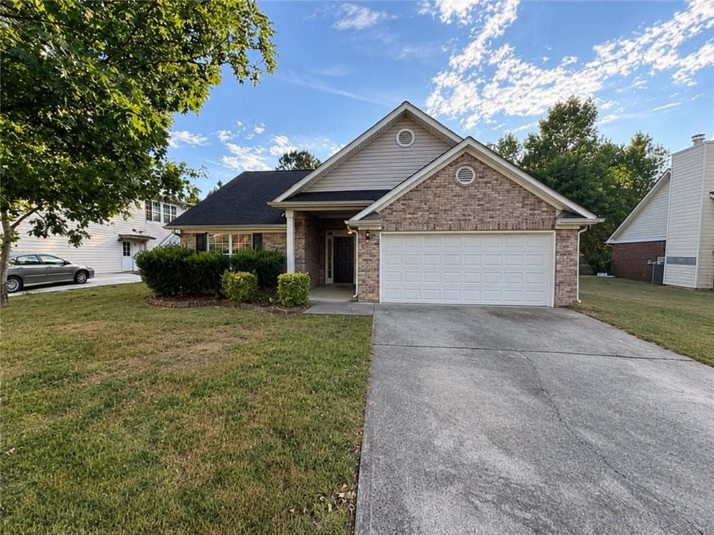 3 bedroom, 2 bathroom, 1,375 sq ft single family residence for rent at 708 Riverside Drive, Calhoun, GA 30701 for $1,695 a month — photo 1 of 19