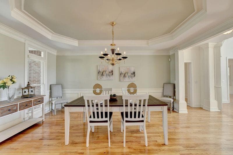 5 bedroom, 5 bathroom, 5,300 sq ft single family residence under contract at 400 Lake Manor Trace, Johns Creek, GA 30022 — photo 10