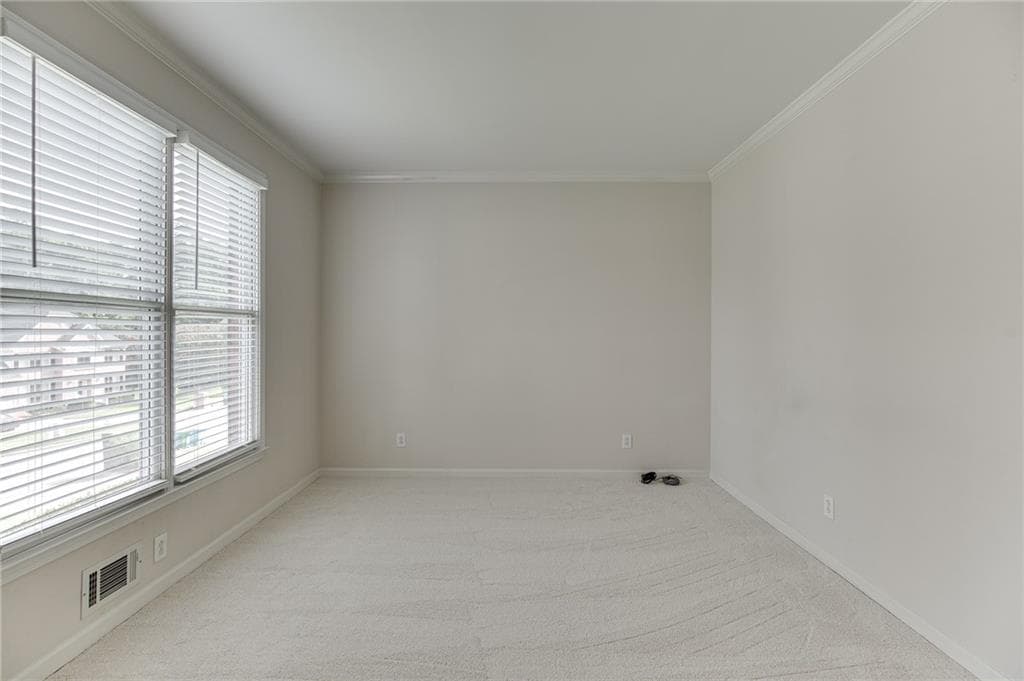 4 bedroom, 3 bathroom, 2,748 sq ft single family residence for rent at 4102 Trotters Way Drive, Snellville, GA 30039 for $2,500 a month — photo 5