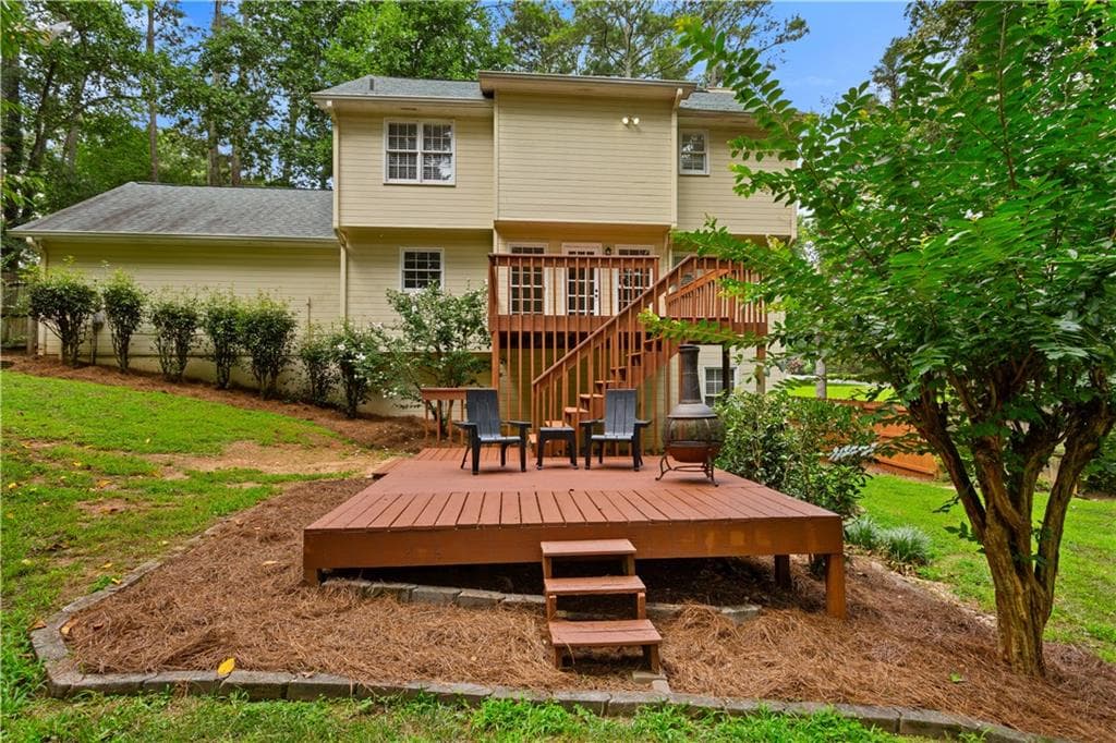3 bedroom, 3 bathroom, 2,004 sq ft single family residence for sale at 303 Gantt Trc, Woodstock, GA 30188 — photo 4