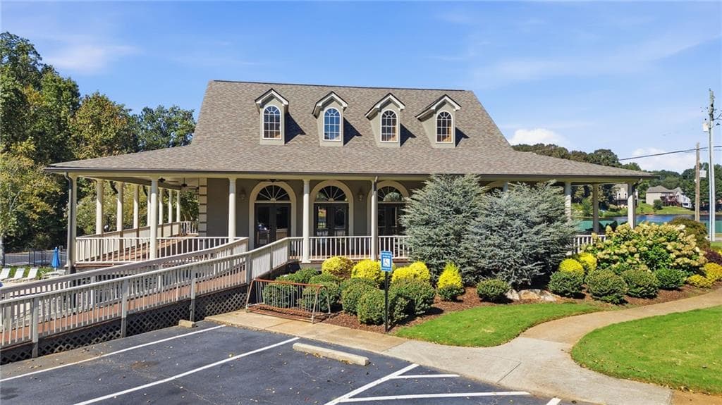 5 bedroom, 4 bathroom, 4,663 sq ft single family residence for sale at 1832 Shores Ridge Court, Suwanee, GA 30024 — photo 7