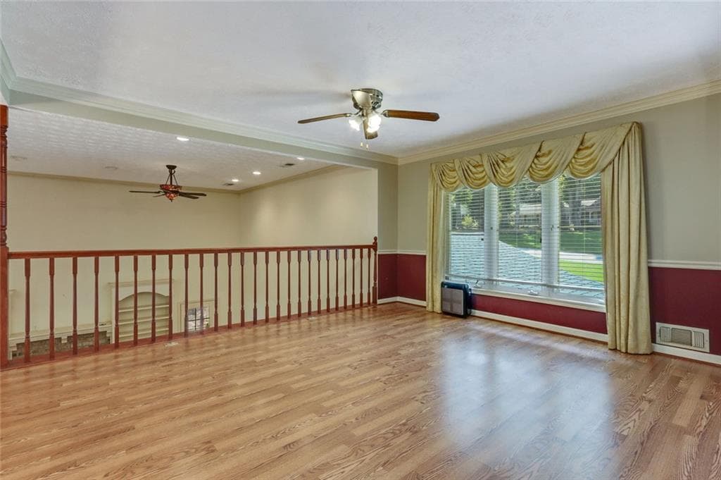 4 bedroom, 3 bathroom, 2,674 sq ft single family residence for sale at 2026 Crescent Drive, Snellville, GA 30078 — photo 4