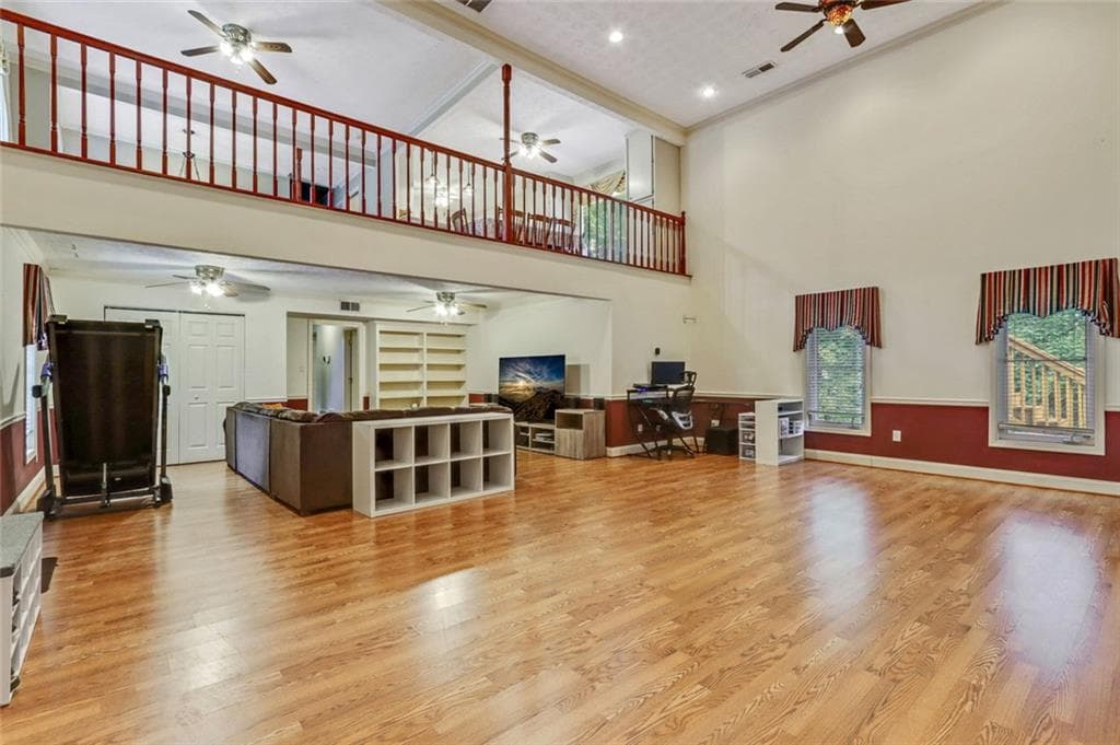 4 bedroom, 3 bathroom, 2,674 sq ft single family residence for sale at 2026 Crescent Drive, Snellville, GA 30078 — photo 9