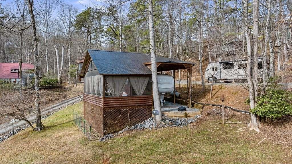 1 bedroom, 1 bathroom single family residence for sale at 18 Second Street, Ellijay, GA 30540 — photo 6