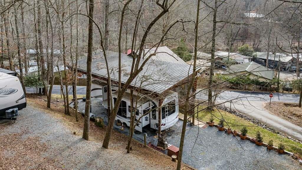 1 bedroom, 1 bathroom single family residence for sale at 18 Second Street, Ellijay, GA 30540 — photo 7