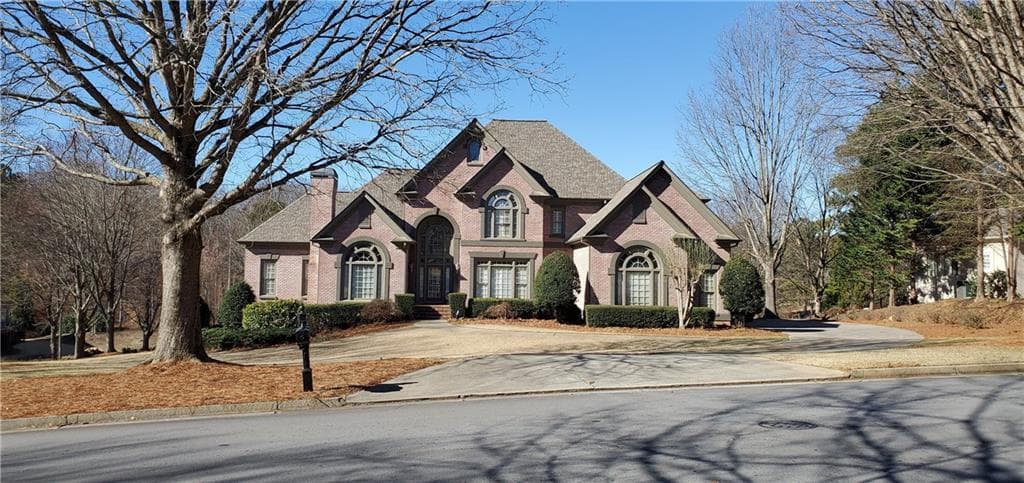 6 bedroom, 7 bathroom, 7,480 sq ft single family residence for rent at 2810 Sugarloaf Club Drive, Duluth, GA 30097 for $8,500 a month — photo 2