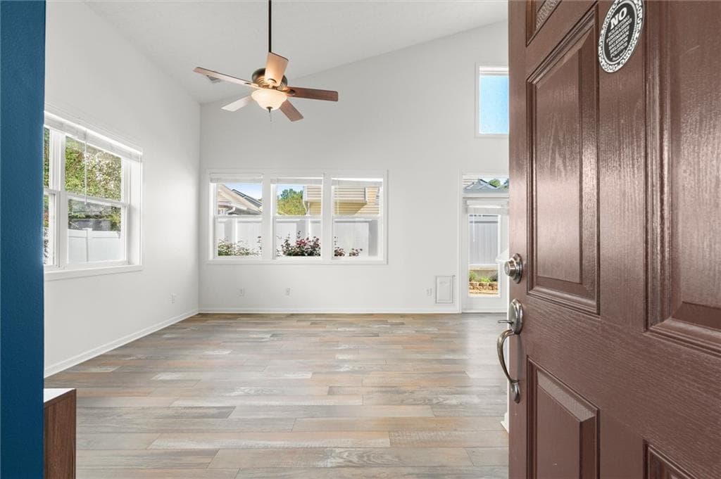 2 bedroom, 3 bathroom, 1,293 sq ft single family residence for sale at 325 Hiawassee Drive, Woodstock, GA 30188 — photo 9