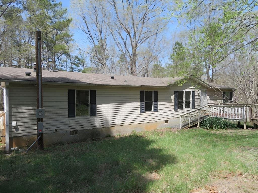 4 bedroom, 2 bathroom, 1,536 sq ft single family residence for sale at 7020 Skyview Court, Acworth, GA 30102 — photo 2