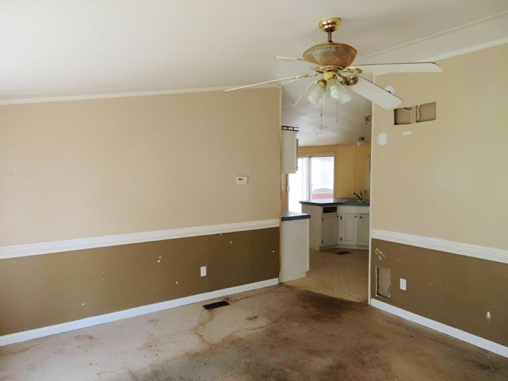 4 bedroom, 2 bathroom, 1,536 sq ft single family residence for sale at 7020 Skyview Court, Acworth, GA 30102 — photo 8